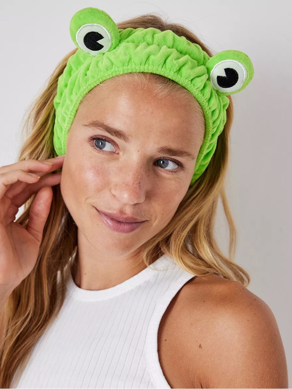 NWT Urban Outfitters Frog Spa Day Headband